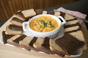 Irish Stout Cheese Spread 